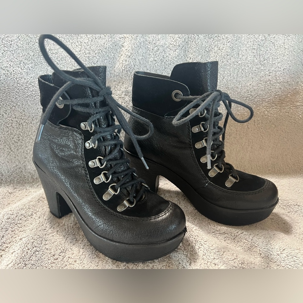 Kork-Ease black leather lace-up booties, sz EU38